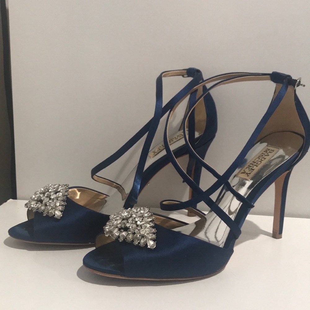 Authentic Badgley Mischka size 8 Navy